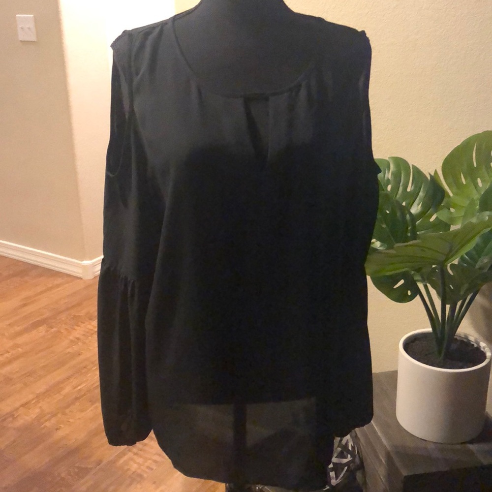 Black Keyhole Shoulderless Top